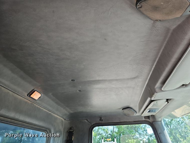 image for item LL9267 2001 Kenworth T300  fuel truck