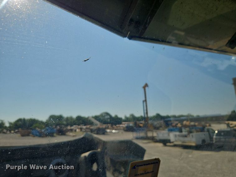 image for item LL9267 2001 Kenworth T300  fuel truck