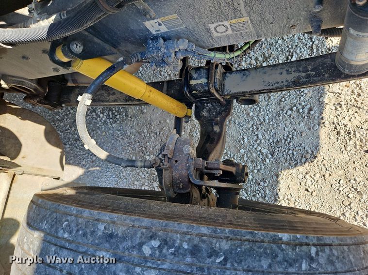 image for item LL9267 2001 Kenworth T300  fuel truck