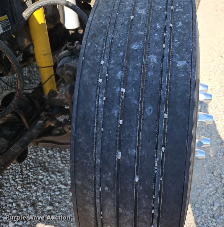 image for item LL9267 2001 Kenworth T300  fuel truck