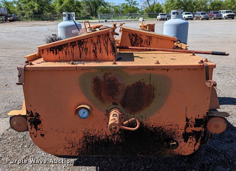 image for item LM9804 Stepp SGS-275  asphalt kettle