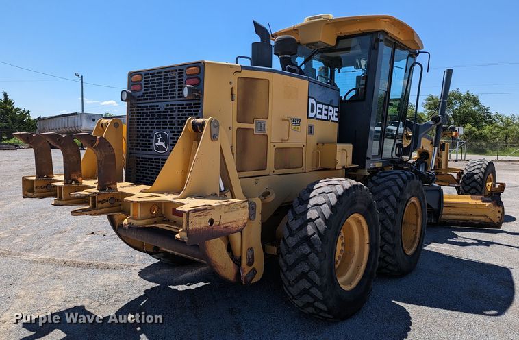 image for item LM9805 2008 John Deere 772D  motor grader