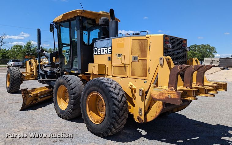 image for item LM9805 2008 John Deere 772D  motor grader