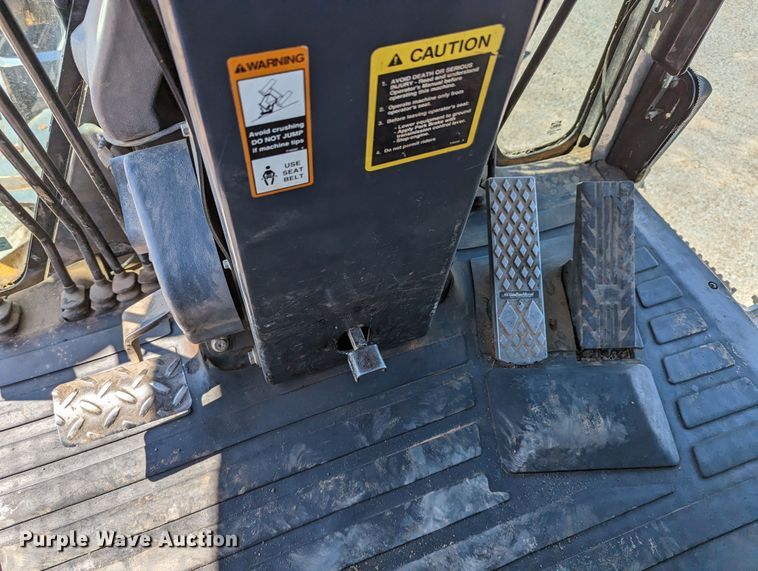 image for item LM9805 2008 John Deere 772D  motor grader