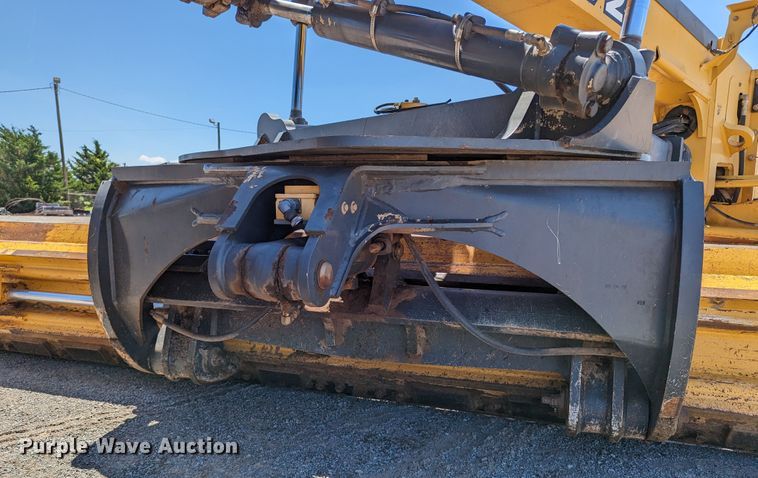 image for item LM9805 2008 John Deere 772D  motor grader