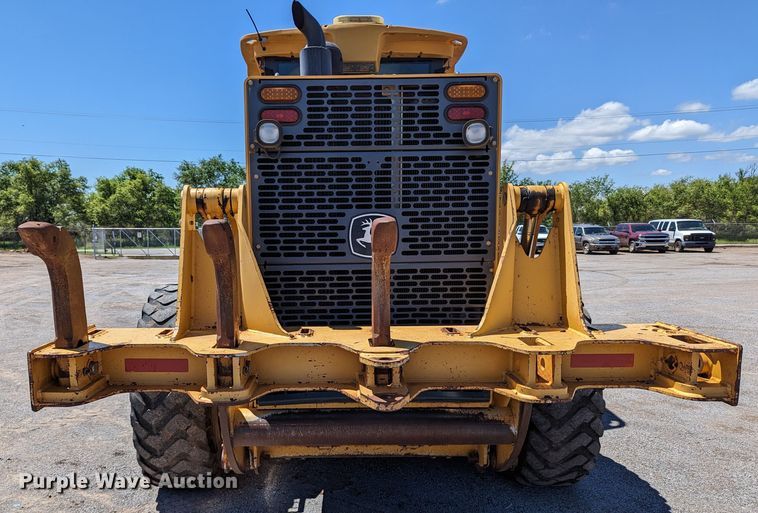 image for item LM9805 2008 John Deere 772D  motor grader