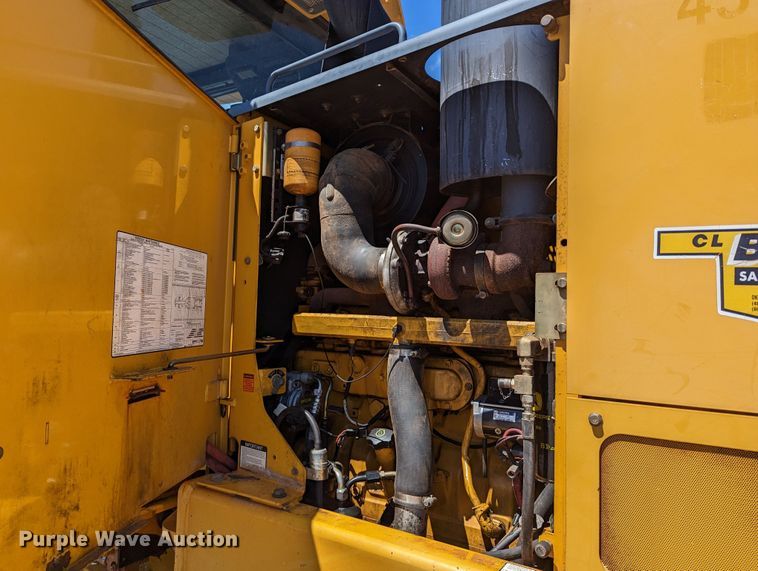 image for item LM9805 2008 John Deere 772D  motor grader