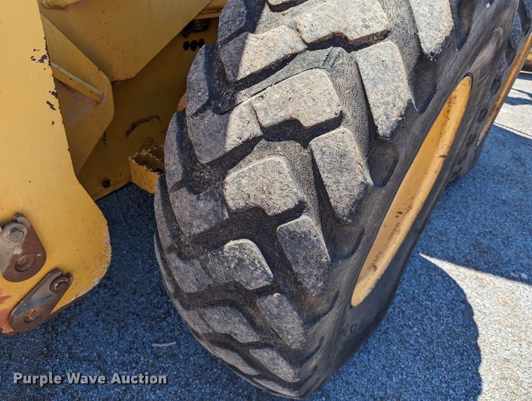 image for item LM9805 2008 John Deere 772D  motor grader