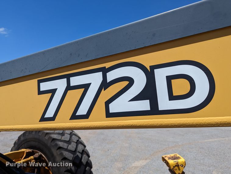 image for item LM9805 2008 John Deere 772D  motor grader