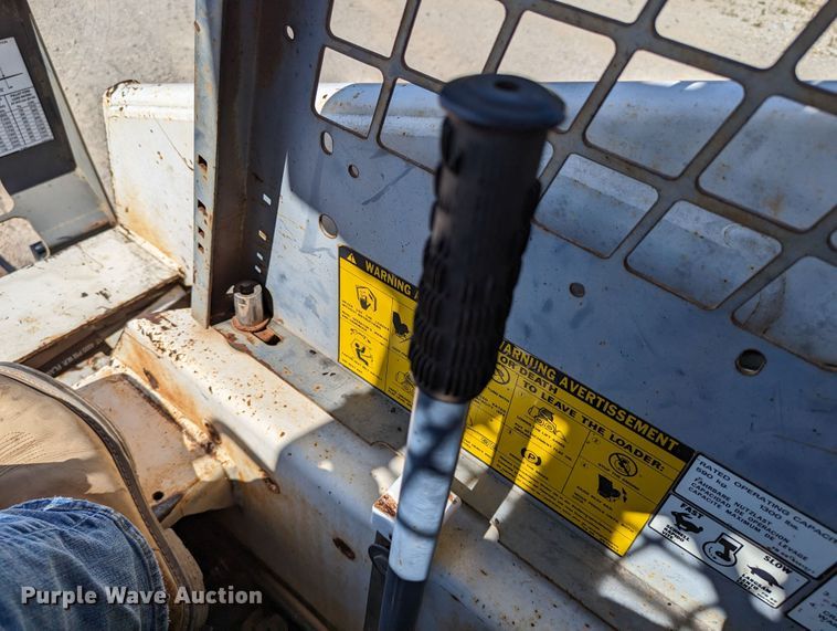 image for item LM9813 1989 Bobcat 742  skid steer loader