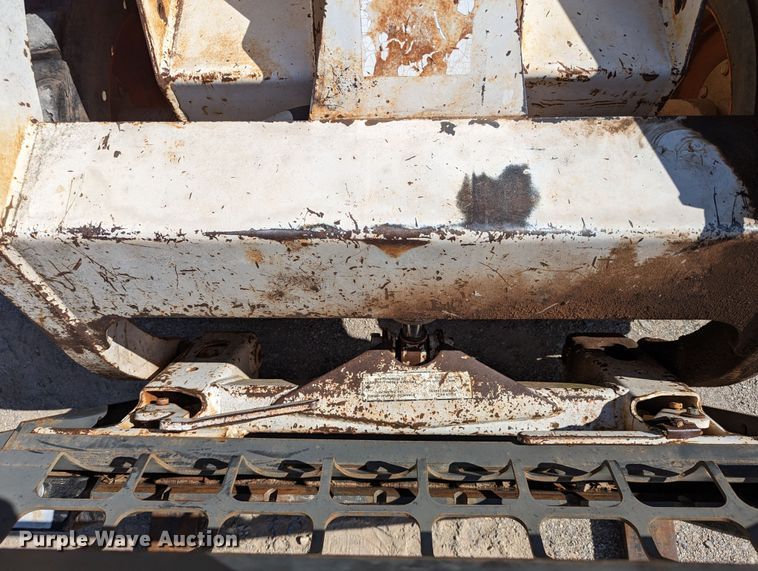 image for item LM9813 1989 Bobcat 742  skid steer loader