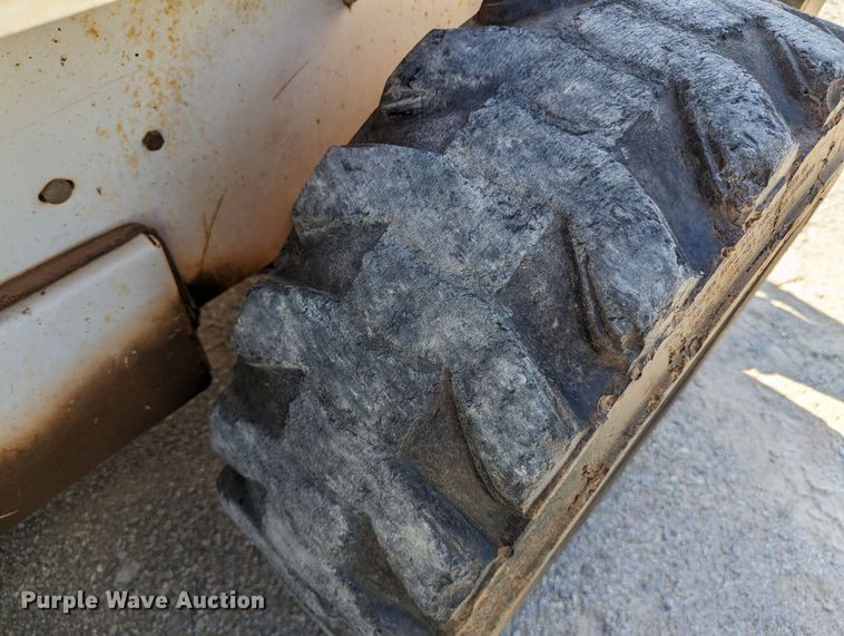 image for item LM9813 1989 Bobcat 742  skid steer loader