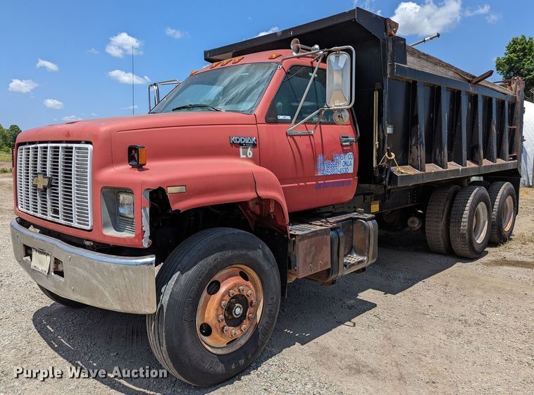 image for item LM9817 1994 Chevrolet Kodiak C6500  dump truck
