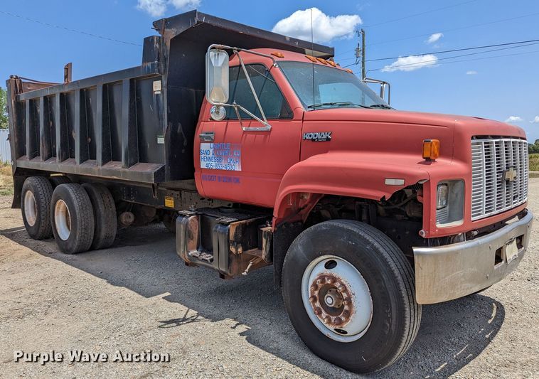 image for item LM9817 1994 Chevrolet Kodiak C6500  dump truck