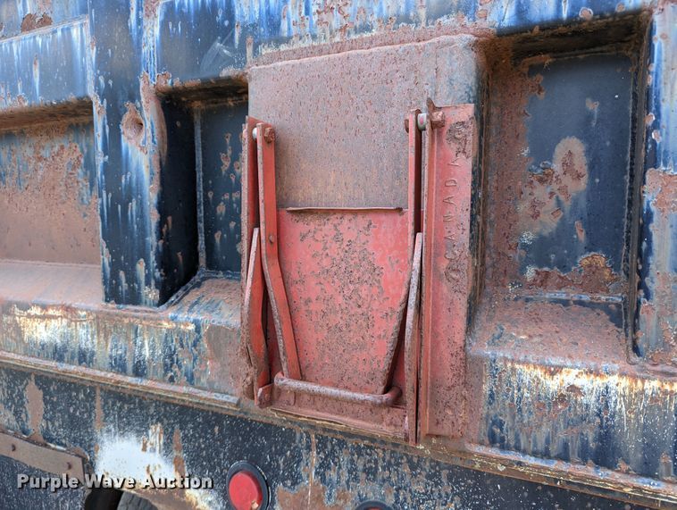 image for item LM9817 1994 Chevrolet Kodiak C6500  dump truck