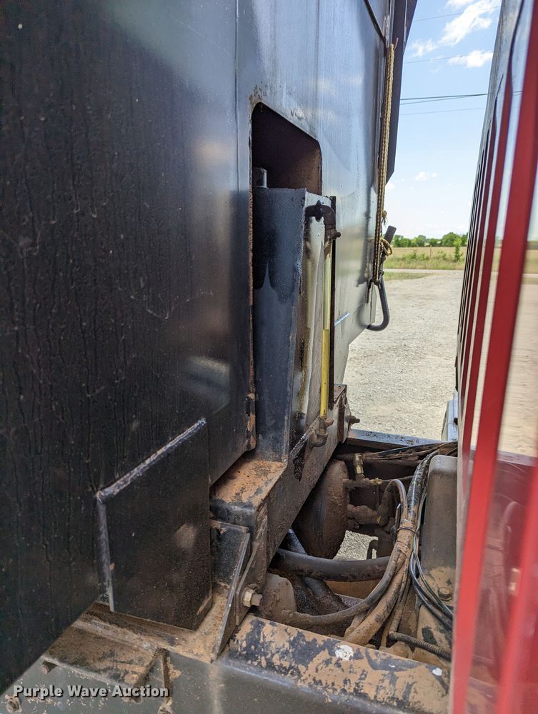 image for item LM9817 1994 Chevrolet Kodiak C6500  dump truck