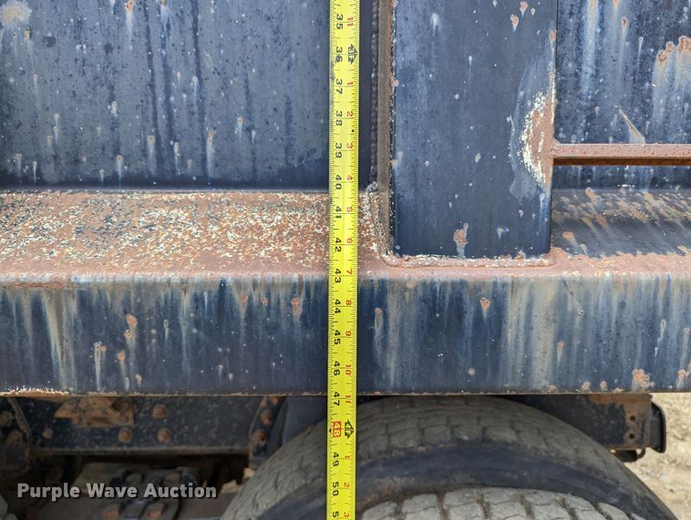 image for item LM9817 1994 Chevrolet Kodiak C6500  dump truck