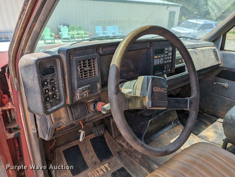 image for item LM9817 1994 Chevrolet Kodiak C6500  dump truck