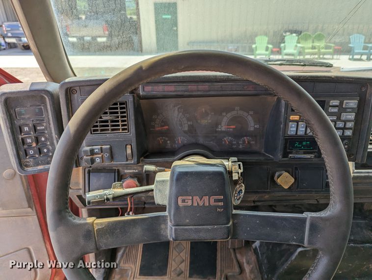 image for item LM9817 1994 Chevrolet Kodiak C6500  dump truck