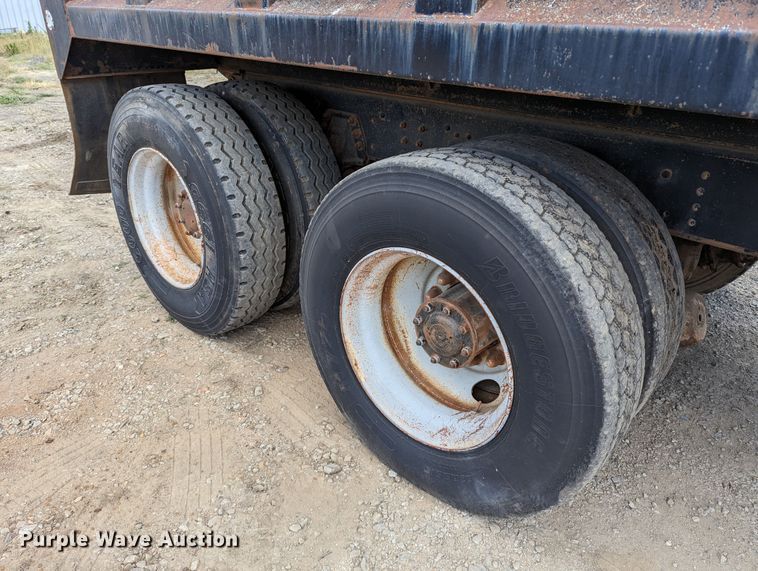 image for item LM9817 1994 Chevrolet Kodiak C6500  dump truck