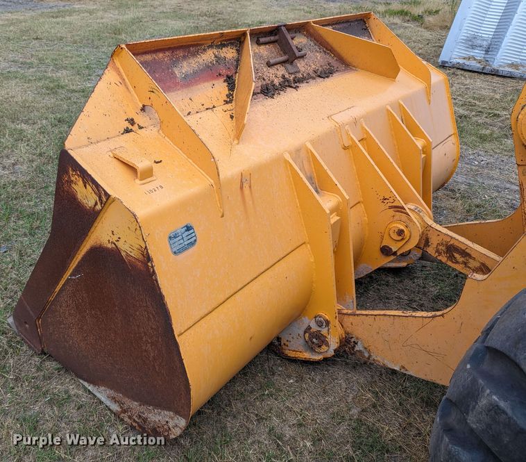 image for item LM9819 1993 Hyundai HL17  wheel loader