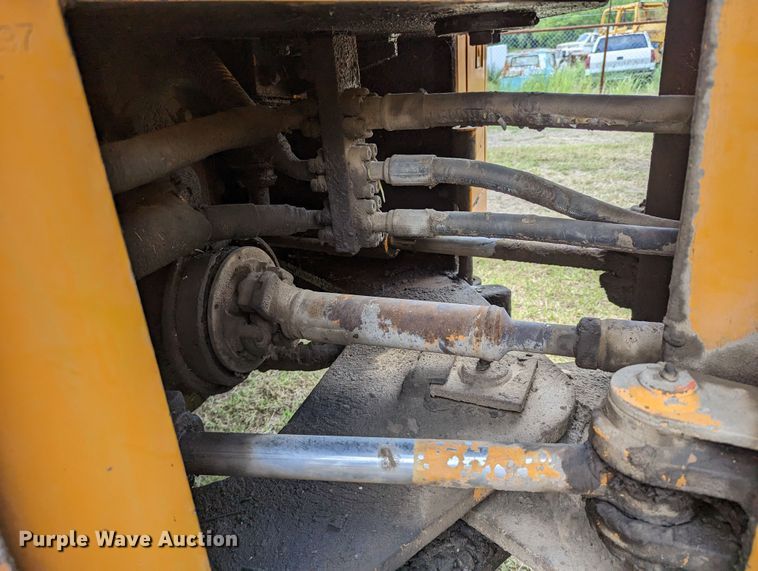 image for item LM9819 1993 Hyundai HL17  wheel loader