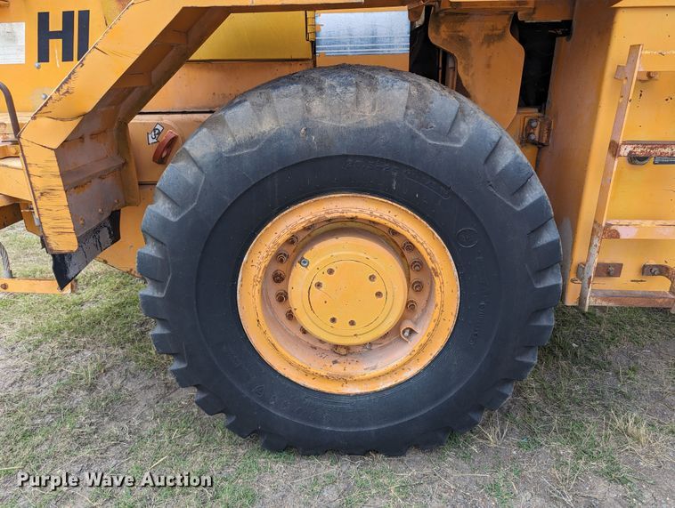 image for item LM9819 1993 Hyundai HL17  wheel loader