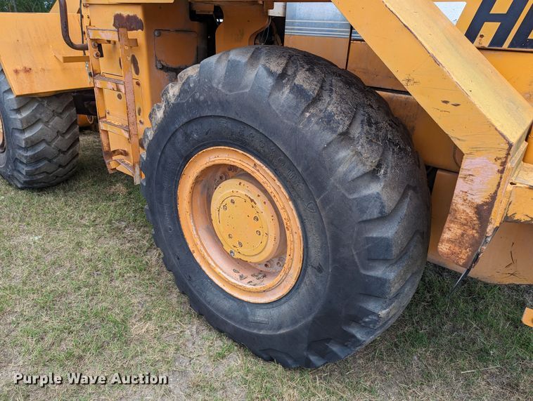 image for item LM9819 1993 Hyundai HL17  wheel loader