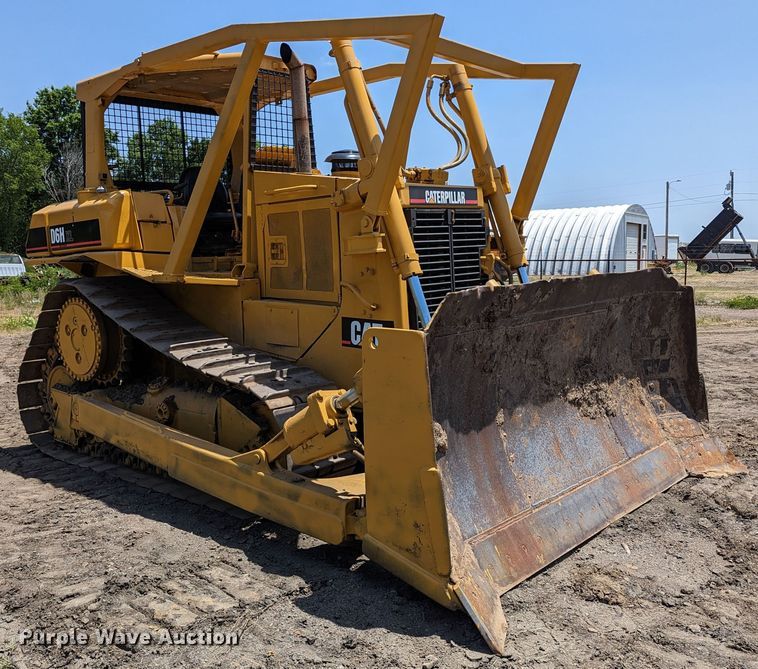 image for item LM9820 1993 Caterpillar D6H XL Series II  dozer