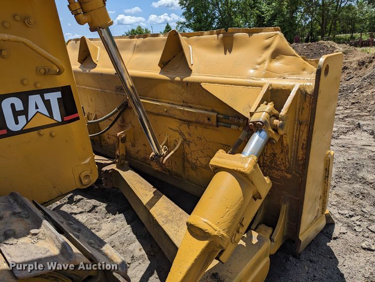 image for item LM9820 1993 Caterpillar D6H XL Series II  dozer