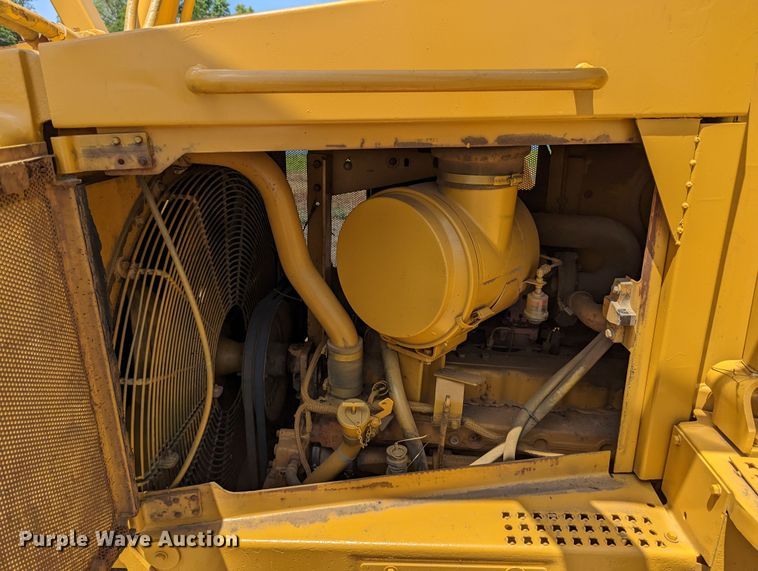 image for item LM9820 1993 Caterpillar D6H XL Series II  dozer