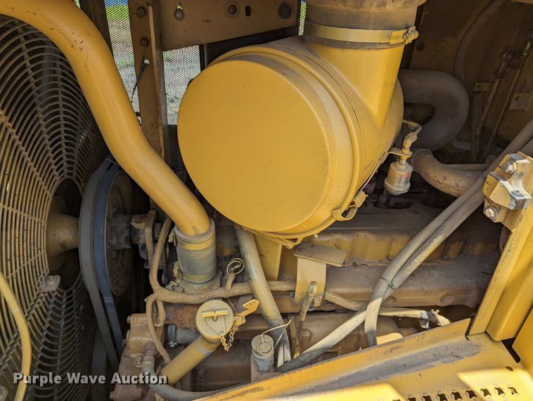 image for item LM9820 1993 Caterpillar D6H XL Series II  dozer