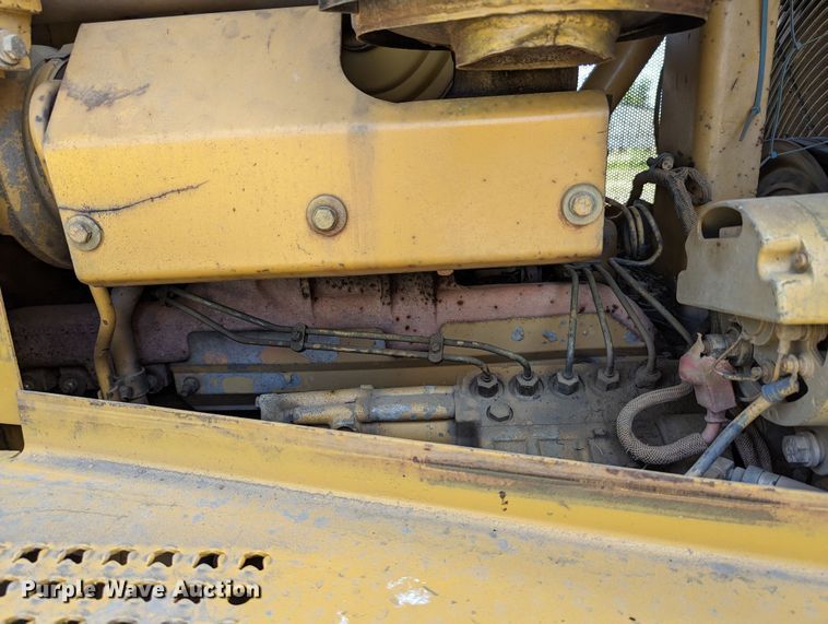 image for item LM9820 1993 Caterpillar D6H XL Series II  dozer