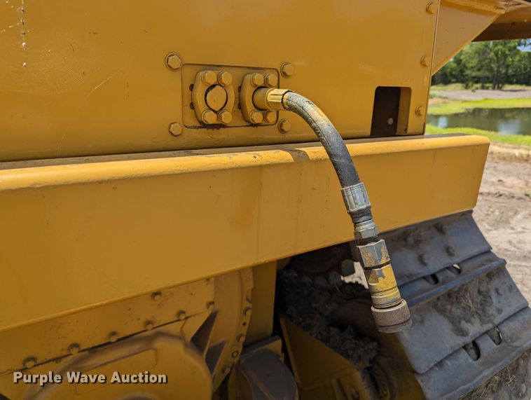 image for item LM9820 1993 Caterpillar D6H XL Series II  dozer