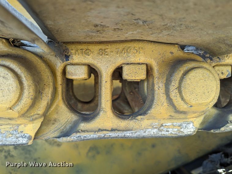 image for item LM9820 1993 Caterpillar D6H XL Series II  dozer