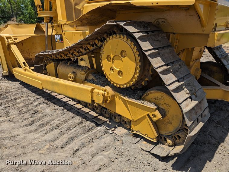 image for item LM9820 1993 Caterpillar D6H XL Series II  dozer