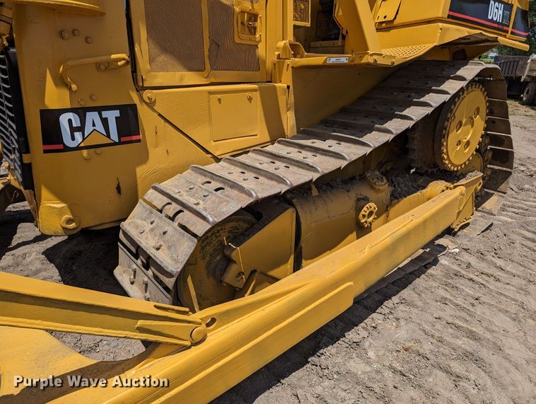 image for item LM9820 1993 Caterpillar D6H XL Series II  dozer