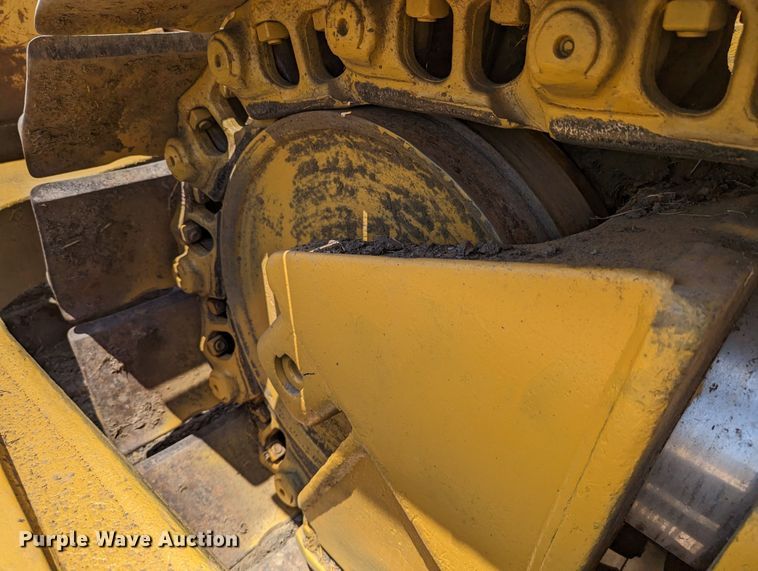 image for item LM9820 1993 Caterpillar D6H XL Series II  dozer