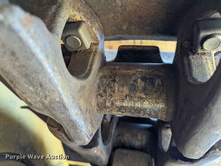 image for item LM9820 1993 Caterpillar D6H XL Series II  dozer