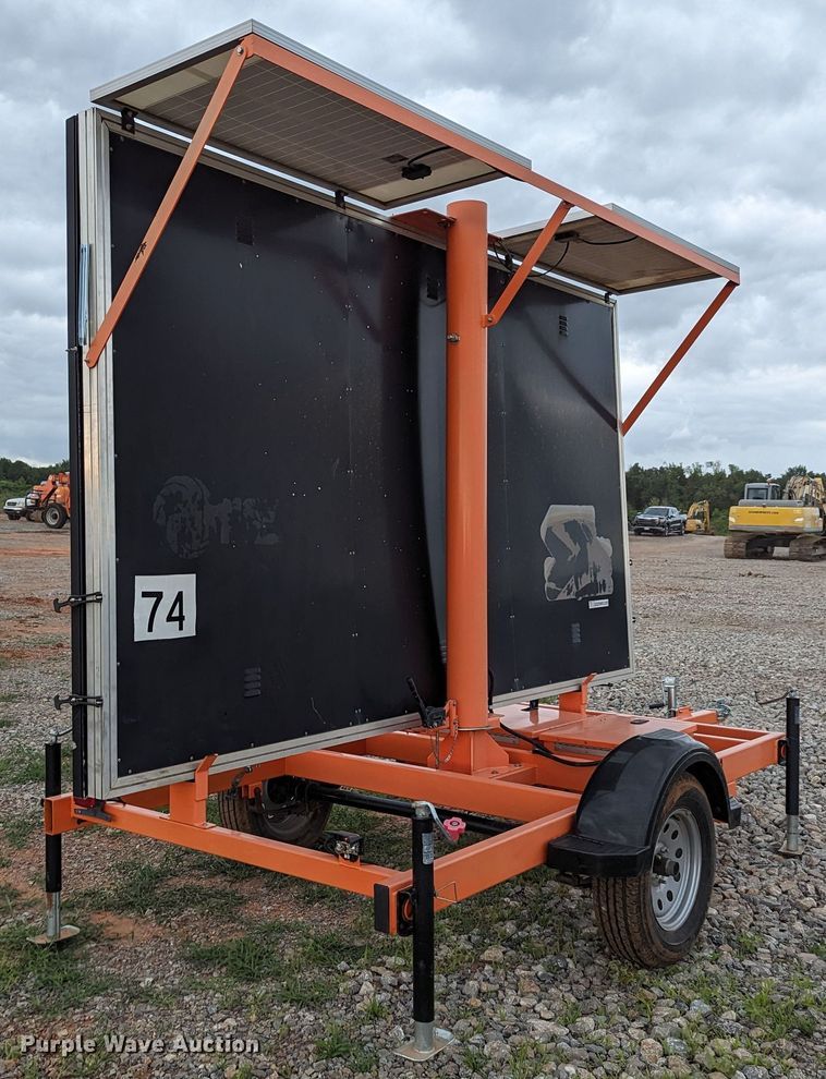 image for item LM9830 2018 K&K Systems MB14281  message board trailer