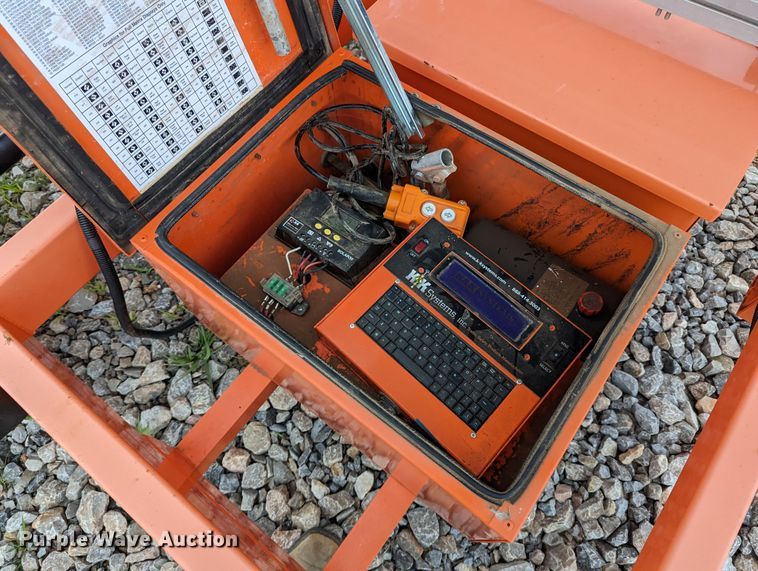 image for item LM9830 2018 K&K Systems MB14281  message board trailer