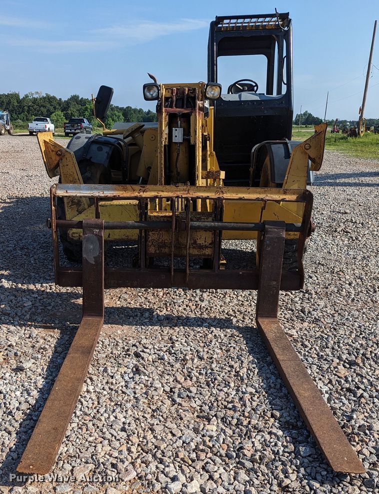 image for item LM9831 2000 Caterpillar TH103  telehandler