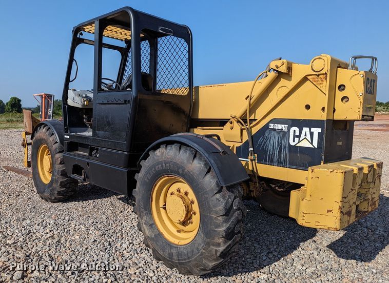 image for item LM9831 2000 Caterpillar TH103  telehandler