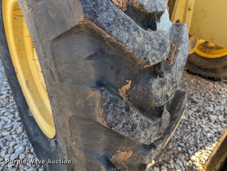 image for item LM9831 2000 Caterpillar TH103  telehandler