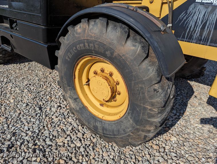 image for item LM9831 2000 Caterpillar TH103  telehandler