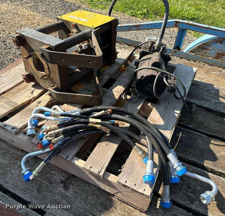 image for item LN9265 Coll-O-Crimp T-400  hose crimper