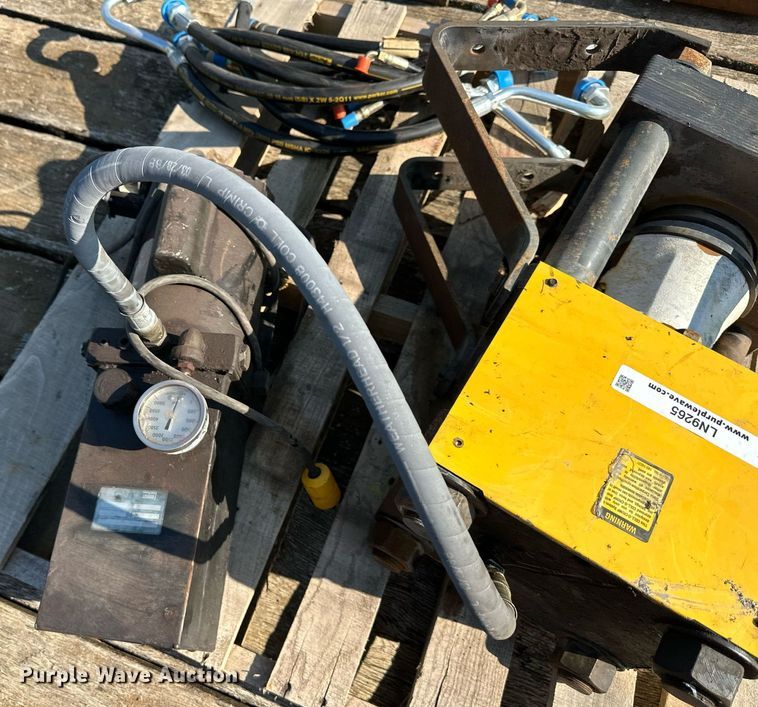 image for item LN9265 Coll-O-Crimp T-400  hose crimper