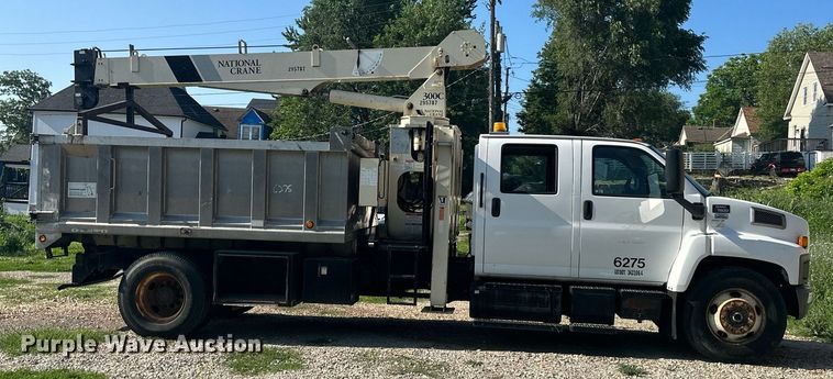 image for item LN9272 2009 GMC C7500  Crew Cab crane truck