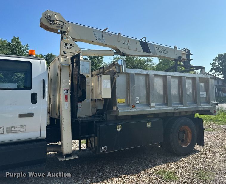 image for item LN9272 2009 GMC C7500  Crew Cab crane truck