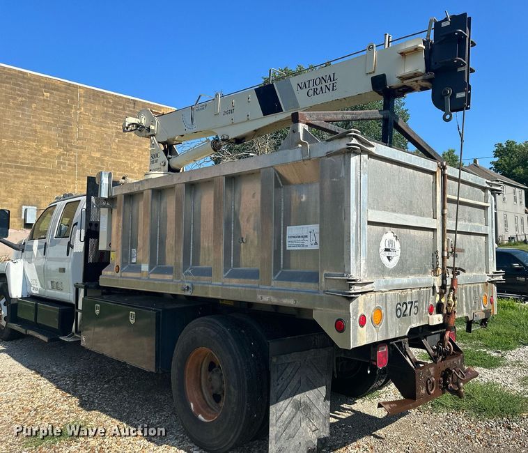 image for item LN9272 2009 GMC C7500  Crew Cab crane truck